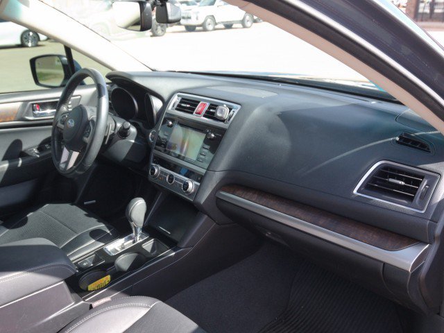 Used 2017 Subaru Outback 3.6R Limited AWD/4WD image 34