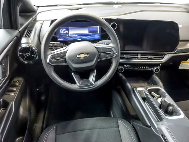 Used 2026 Chevrolet Equinox EV LT FWD image 16