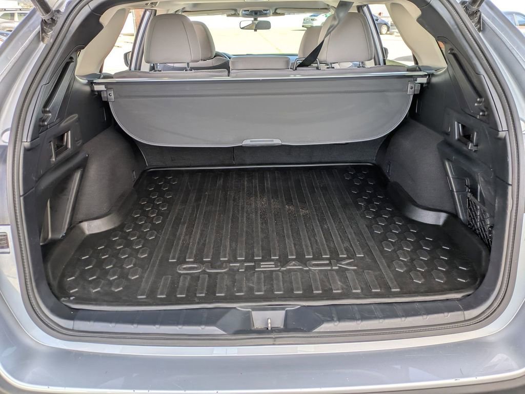 Used 2025 Subaru Outback Premium image 26