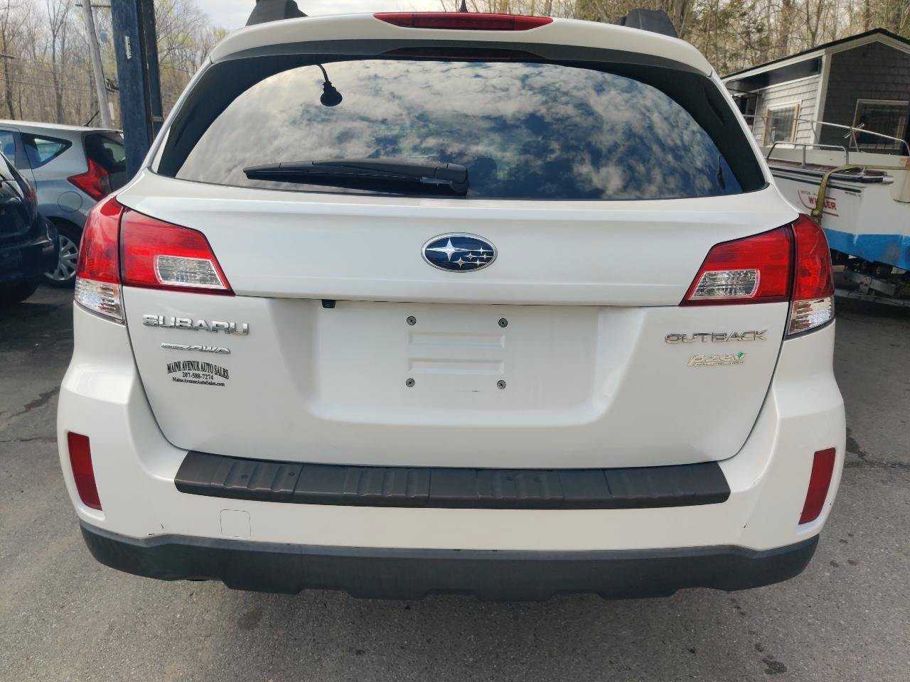 Used 2014 Subaru Outback 2.5i Limited w/ Moonroof Package AWD/4WD image 5