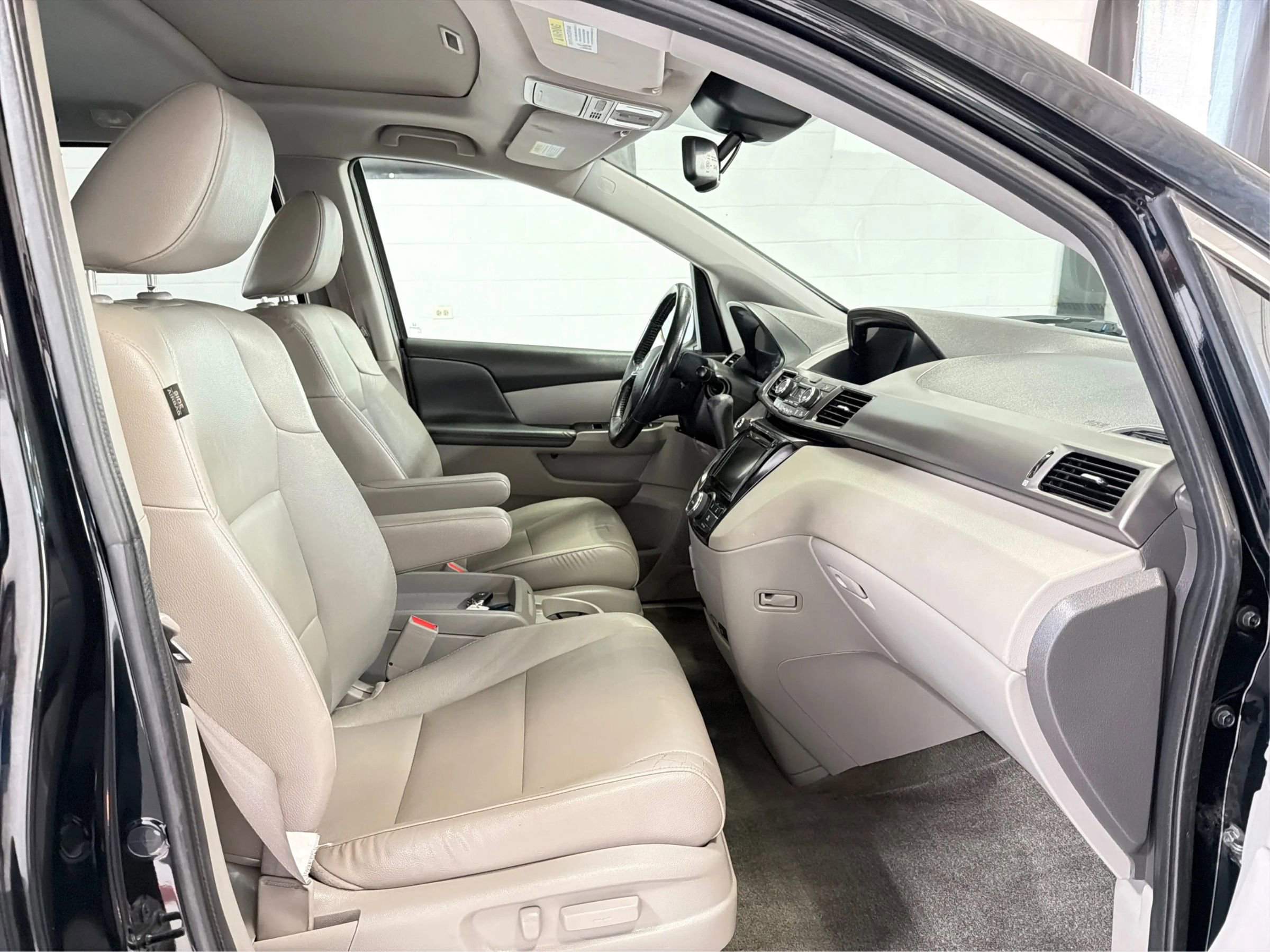 Used 2015 Honda Odyssey EX-L image 15