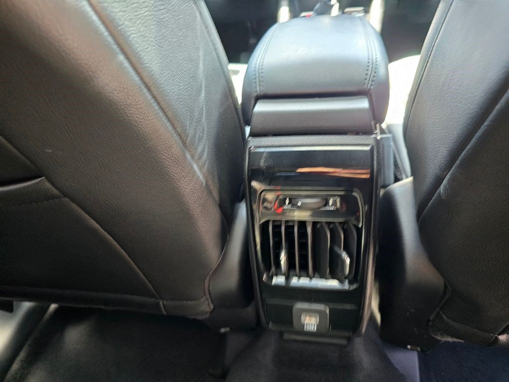 Used 2023 Jeep Compass Latitude w/ Sun and Sound Group AWD/4WD image 32
