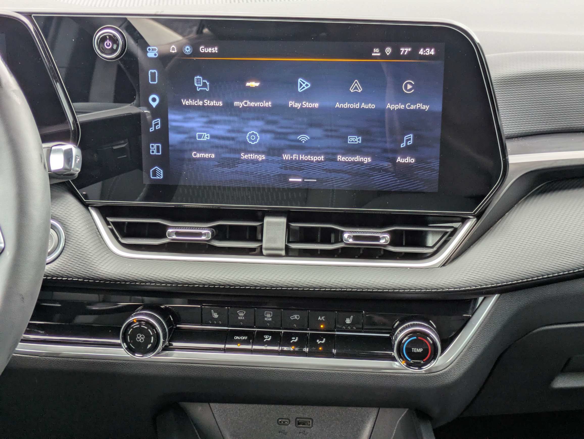 New 2027 Chevrolet Equinox LT w/ Safety and Technology Package FWD image 5