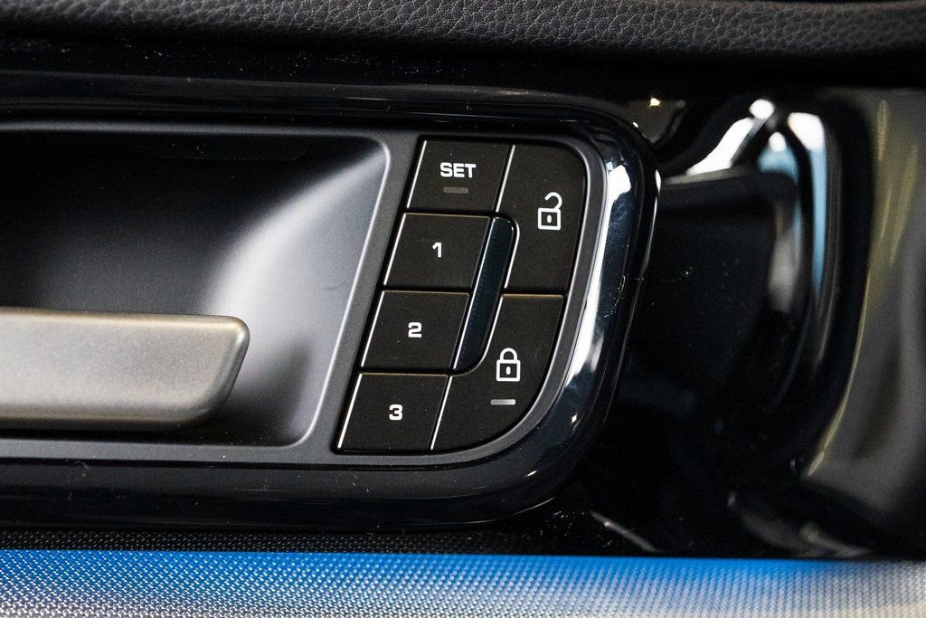 New 2026 Porsche Panamera 4 AWD/4WD image 18