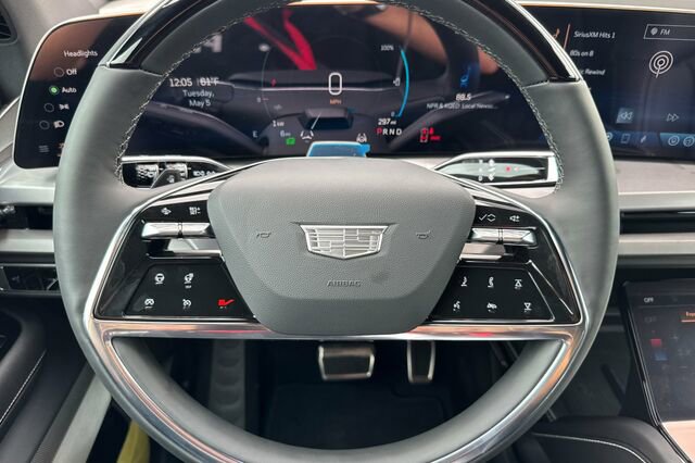 New 2026 Cadillac Vistiq Sport w/ LPO, Floor Liner Package AWD/4WD image 24