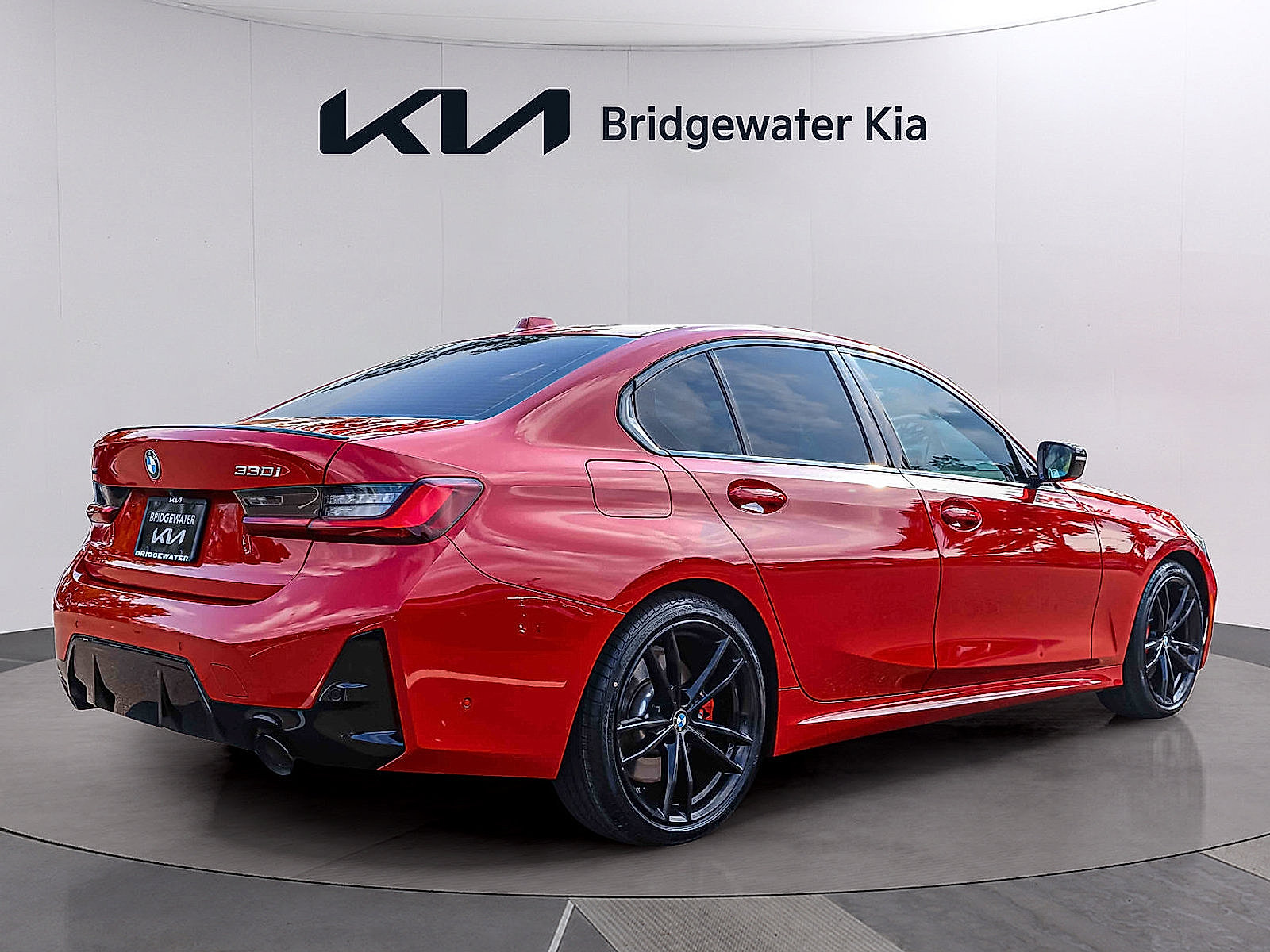 Used 2024 BMW 330i xDrive Sedan w/ M Sport Package AWD/4WD image 6