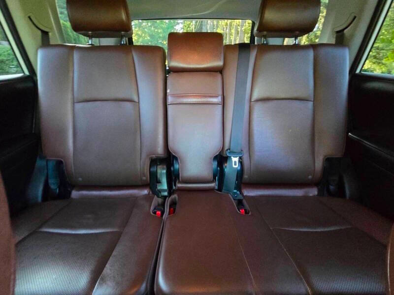 Used 2018 Toyota 4Runner Limited image 16