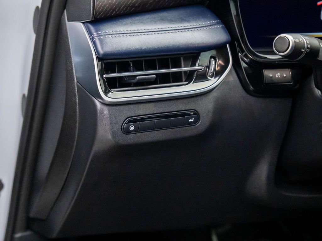 Certified 2026 INFINITI QX60 Sport w/ Dark Cargo Package image 22