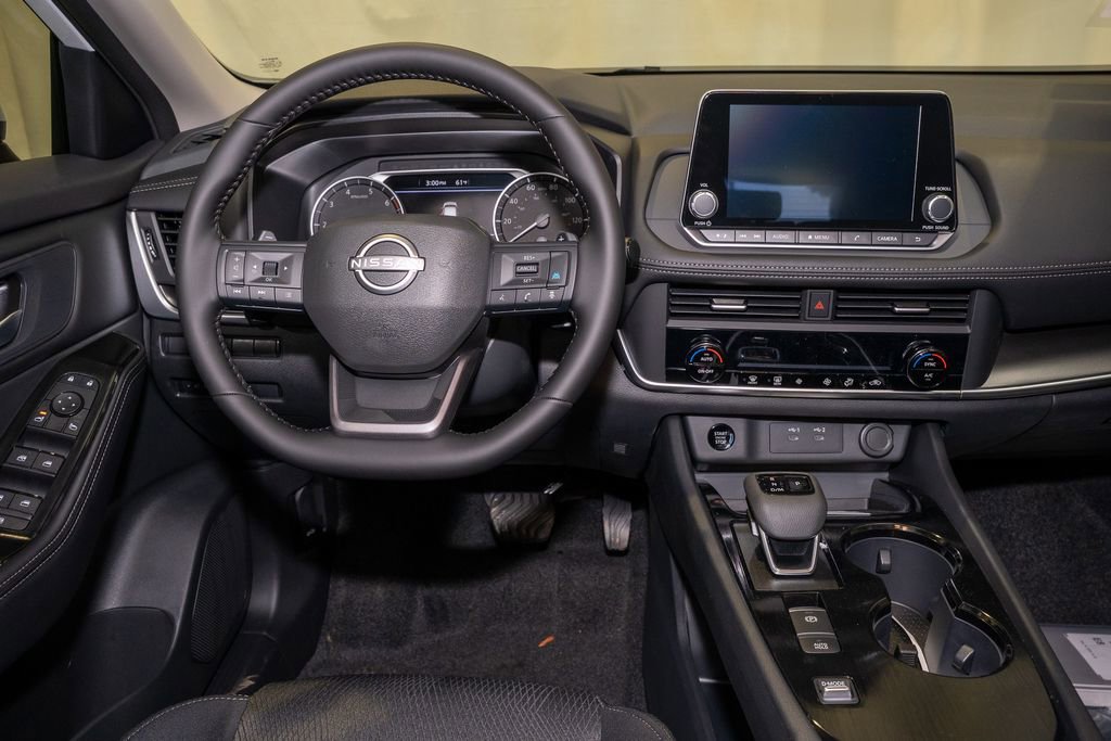 New 2026 Nissan Rogue SV image 8