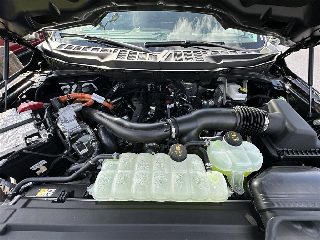 New 2025 Ford F150 Lariat w/ Equipment Group 501A Mid image 25