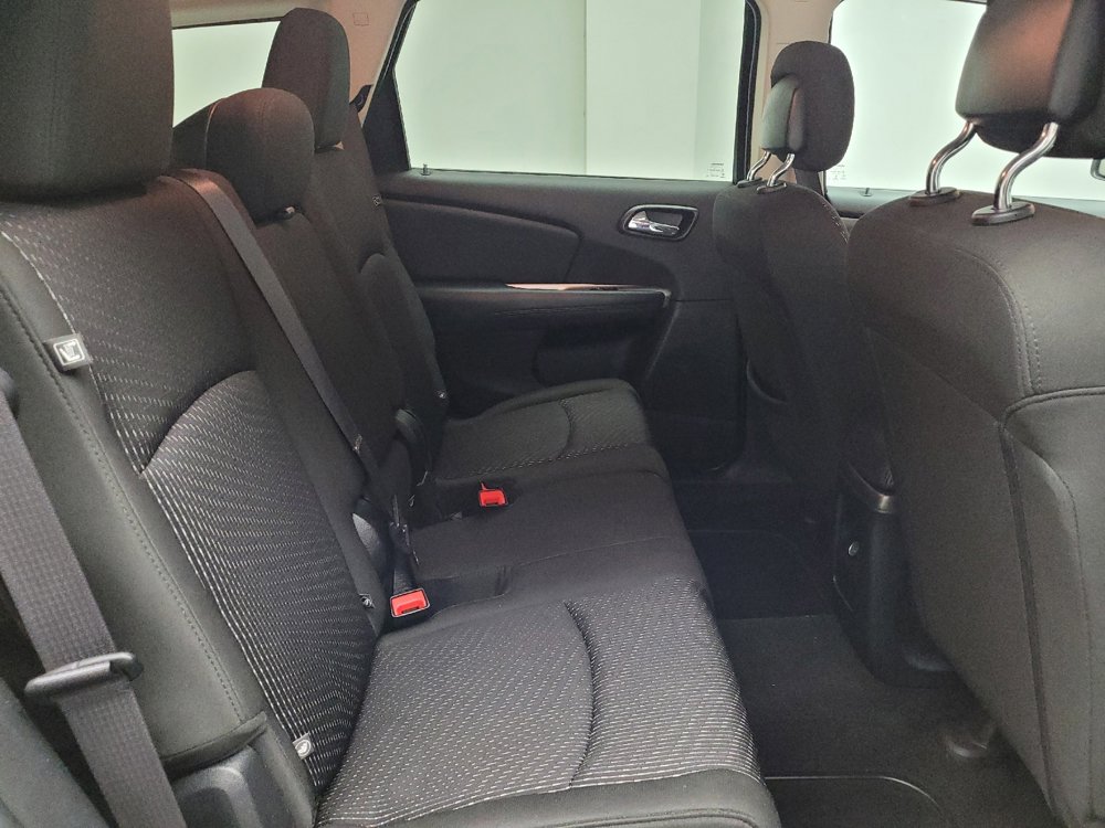 Used 2019 Dodge Journey SE FWD image 19