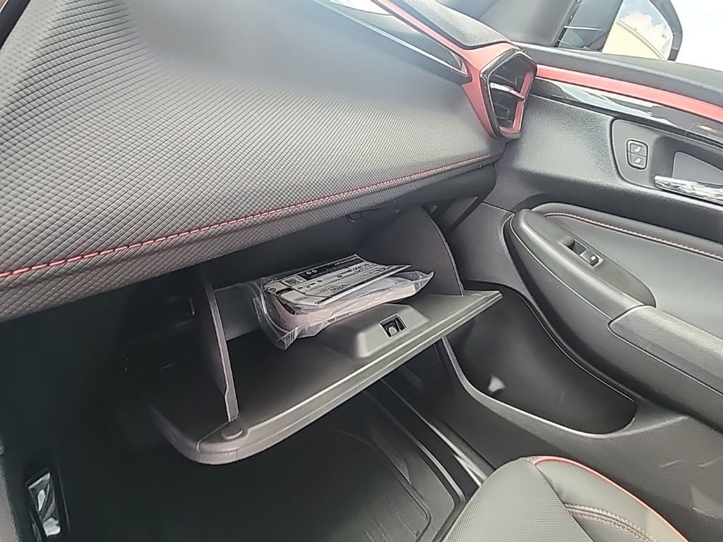 Used 2025 Chevrolet TrailBlazer RS w/ Convenience Package image 23