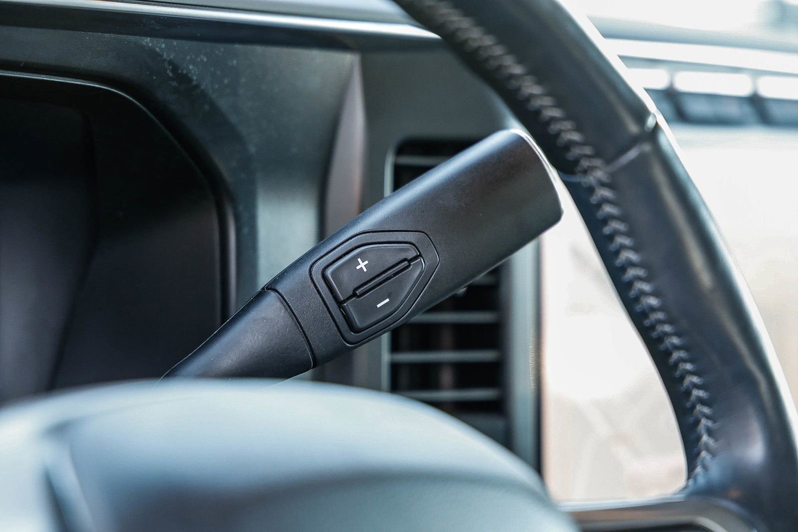 Used 2024 Ford F350 Limited image 20