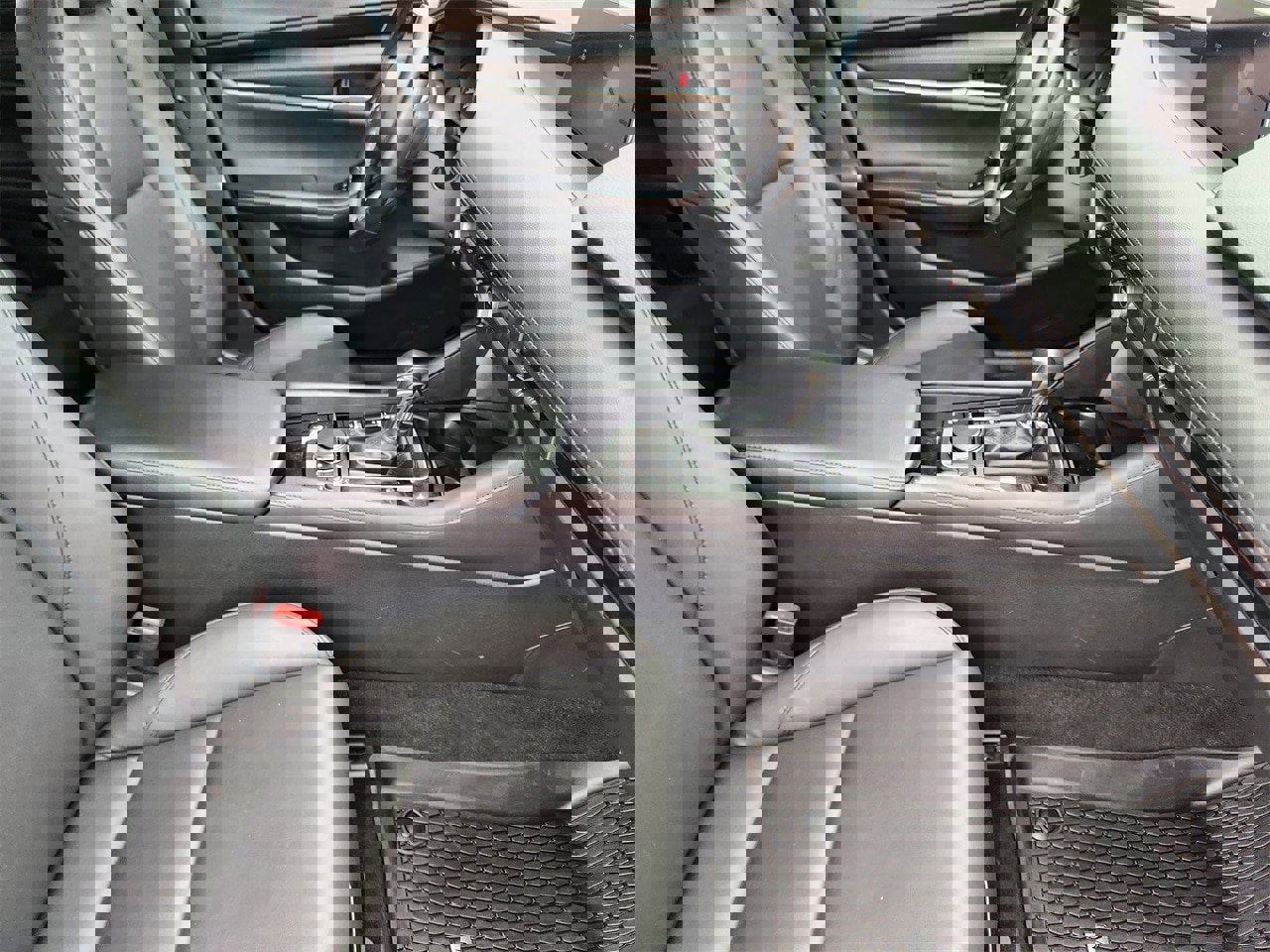 Used 2025 MAZDA MAZDA3 s image 13