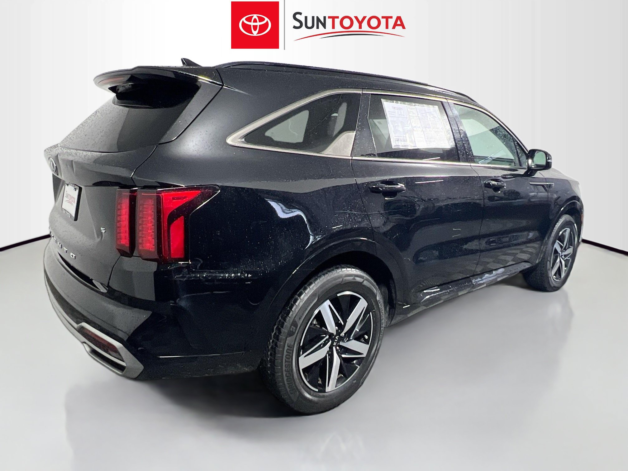Used 2021 Kia Sorento S w/ Panoramic Sunroof Package FWD image 4