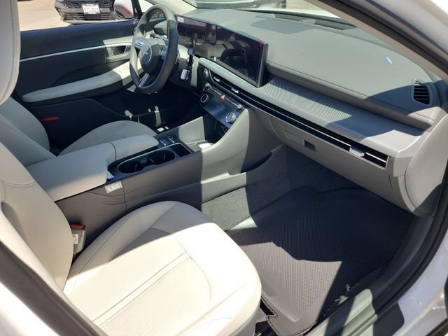 New 2026 Hyundai Sonata SEL FWD image 22