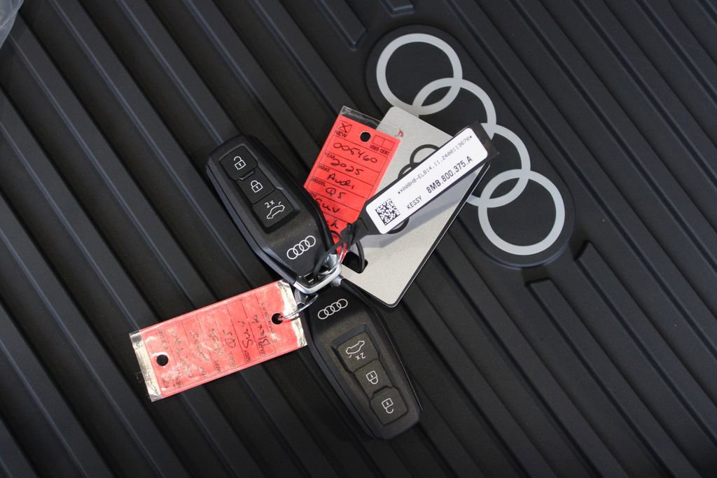 New 2025 Audi Q5 Premium Plus image 32