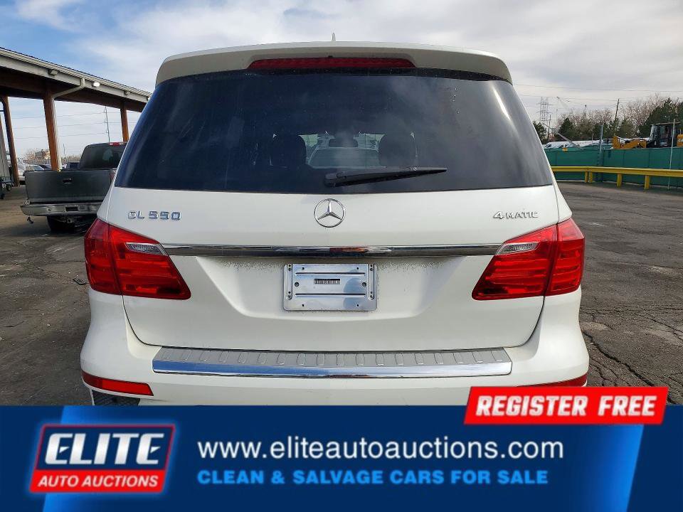 Used 2015 Mercedes-Benz GL 550 4MATIC image 12