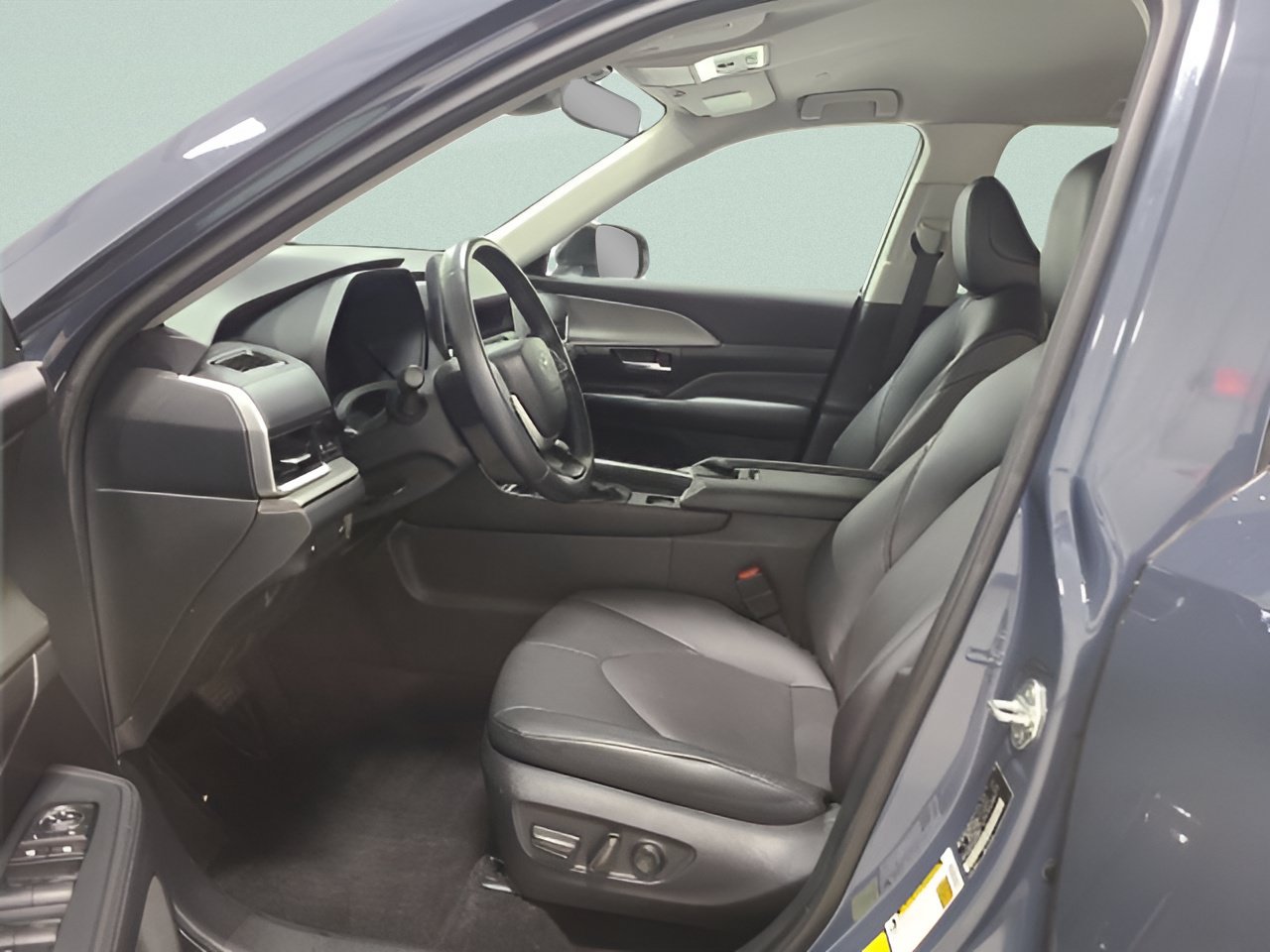 Used 2024 Toyota Grand Highlander AWD image 18