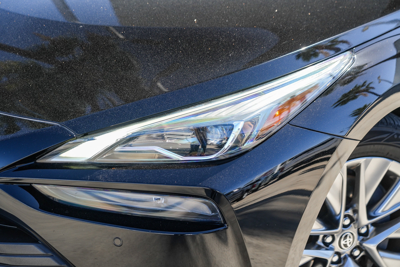Certified 2022 Toyota Mirai w/ Advanced Technology Package RWD image 2