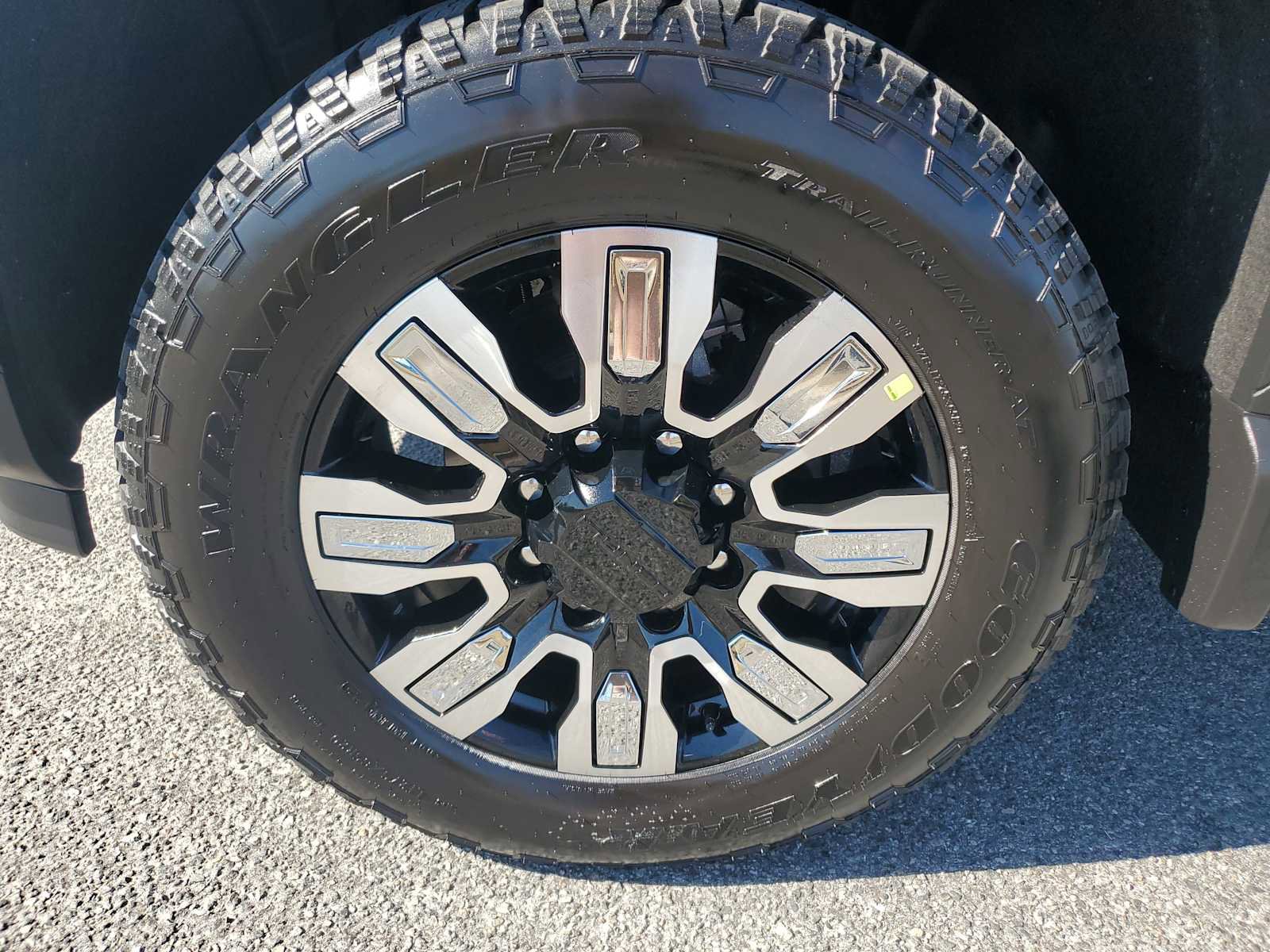 New 2026 GMC Sierra 3500 Denali w/ Technology Package image 10