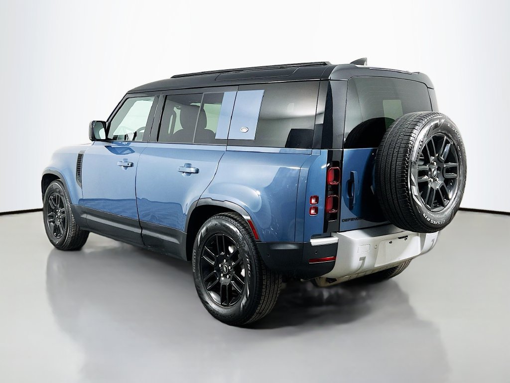 Used 2022 Land Rover Defender 110 S AWD/4WD image 7