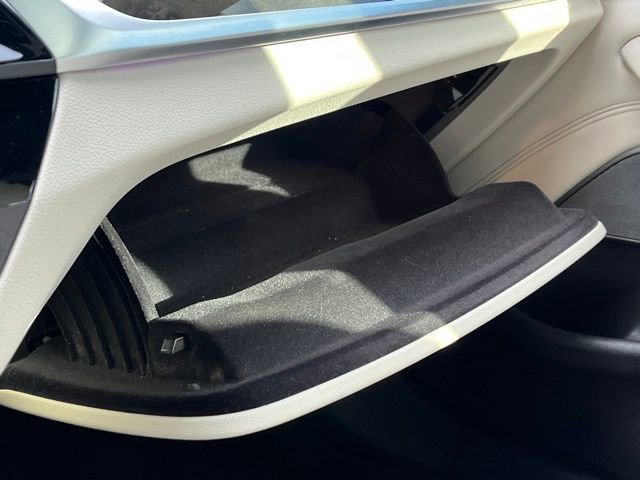 Used 2018 BMW M550i xDrive w/ Driving Assistance Package image 41