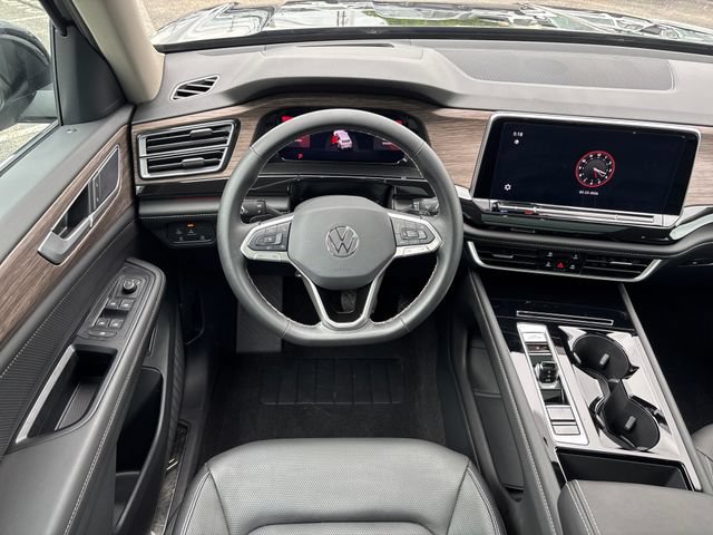 Certified 2025 Volkswagen Atlas SEL AWD/4WD image 15