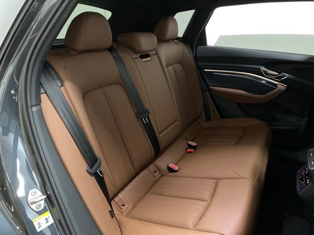 Used 2024 Audi Q8 e-tron Premium Plus w/ Premium Plus Package AWD/4WD image 81