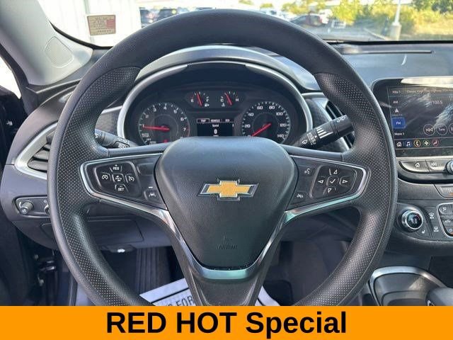 Used 2023 Chevrolet Malibu LT image 16