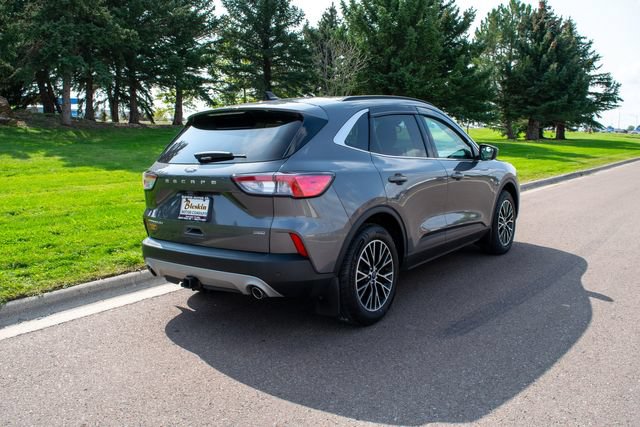 Used 2022 Ford Escape Titanium w/ Class II Trailer Tow Package FWD image 6
