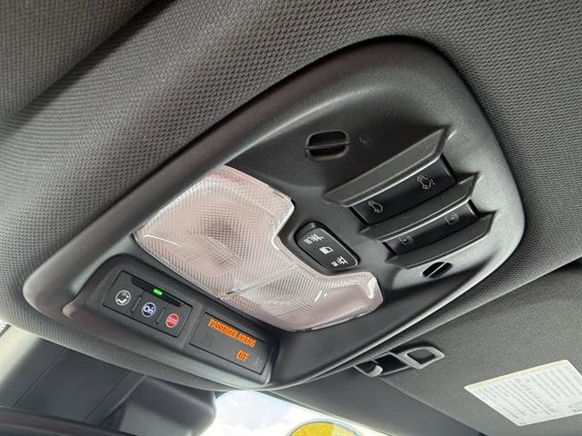 Used 2023 Chevrolet TrailBlazer RS w/ Sun and Liftgate Package image 45