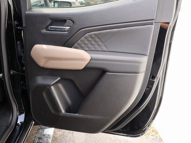 New 2025 GMC Canyon Denali image 11