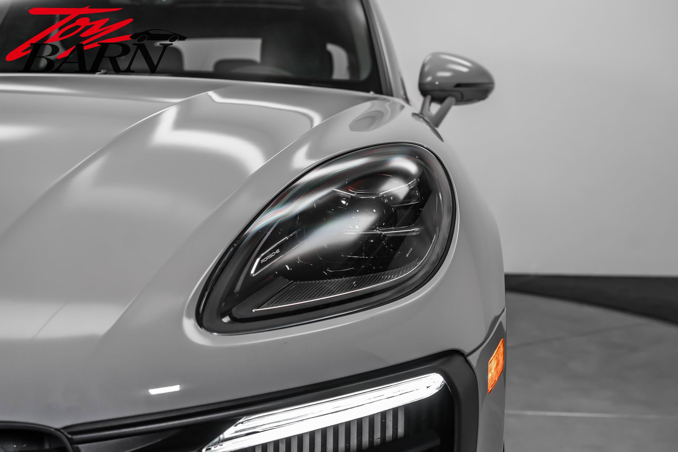 Used 2023 Porsche Macan S image 10