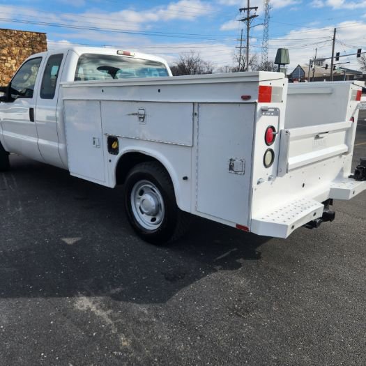 Used 2011 Ford F250 XL w/ XL Value Pkg image 5