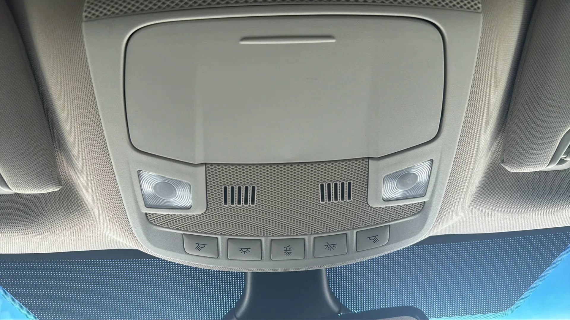 Used 2019 Ford Edge SE AWD/4WD image 15