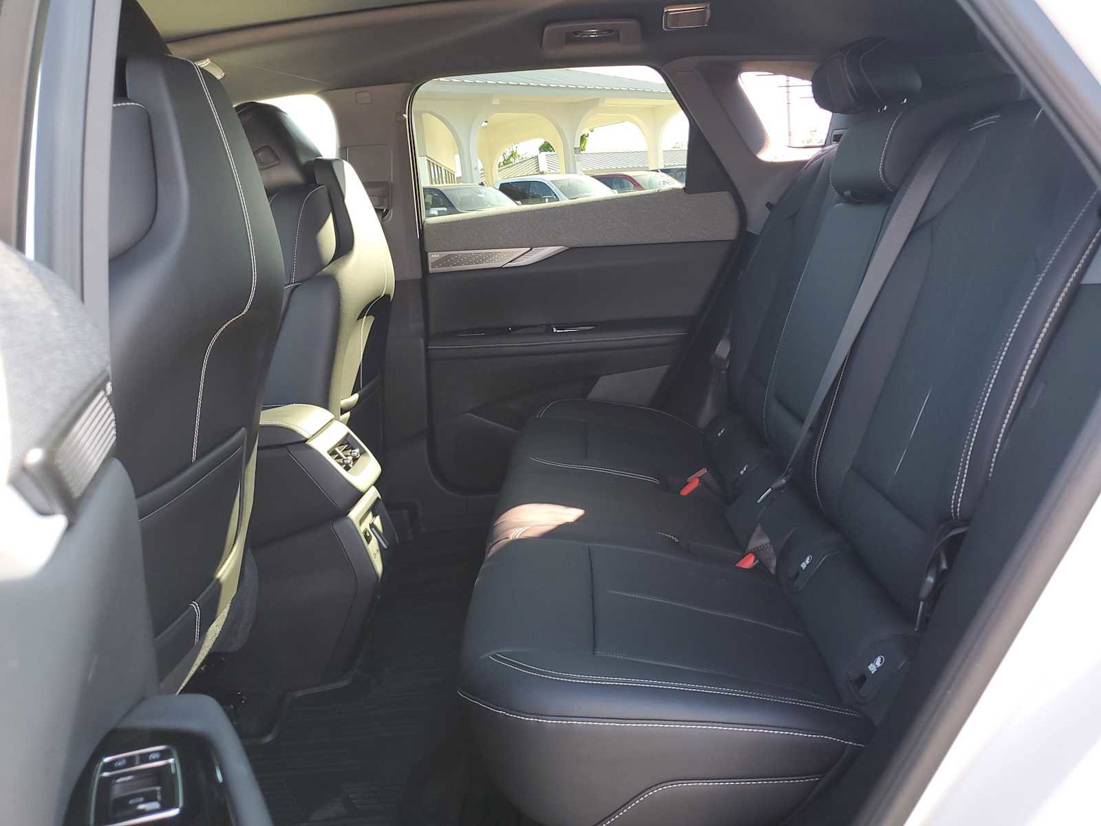 New 2025 Cadillac Optiq Sport 2 w/ LPO, ONYX Package image 16