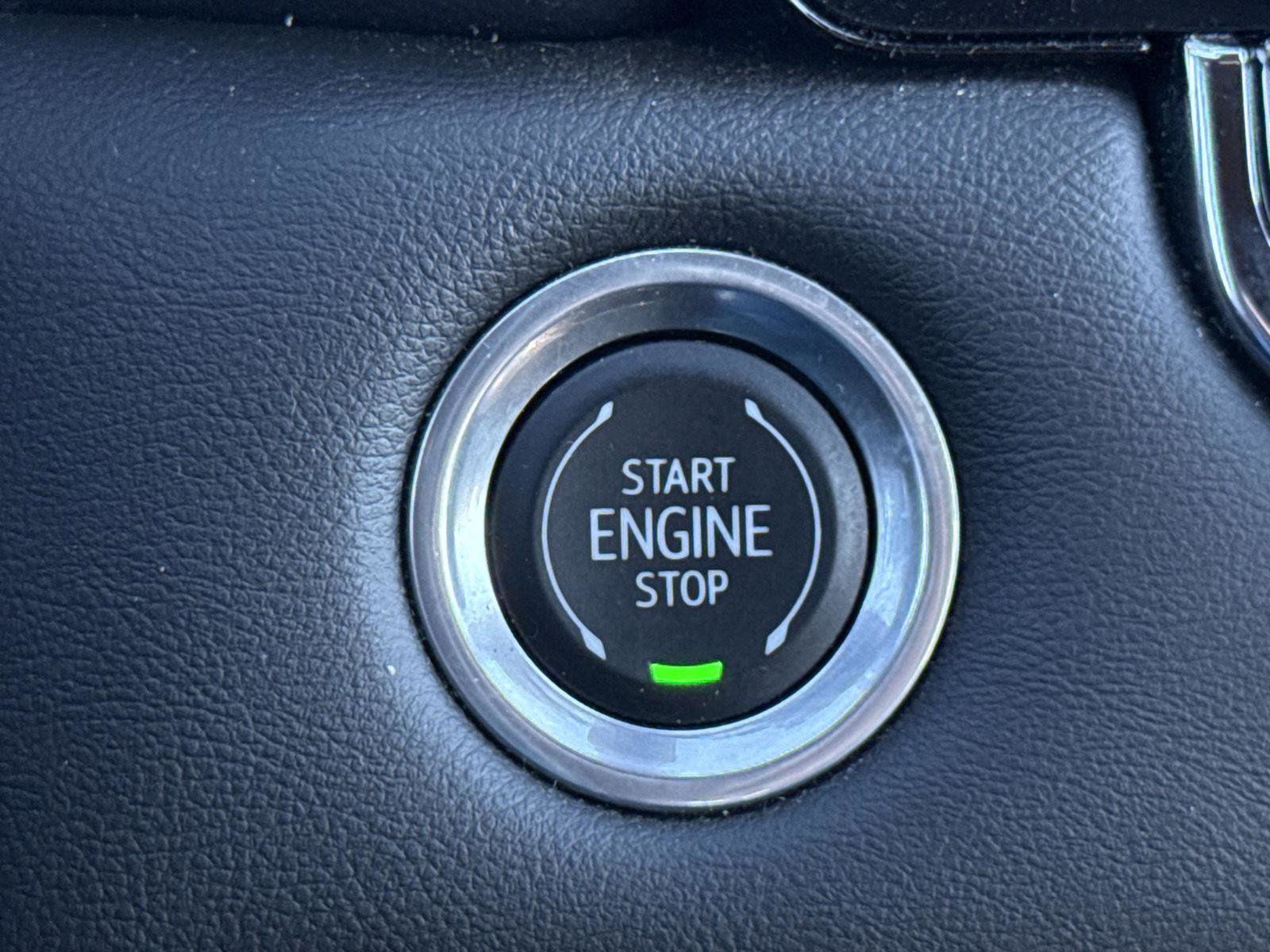 Used 2023 GMC Canyon Elevation w/ Elevation Premium Package image 16