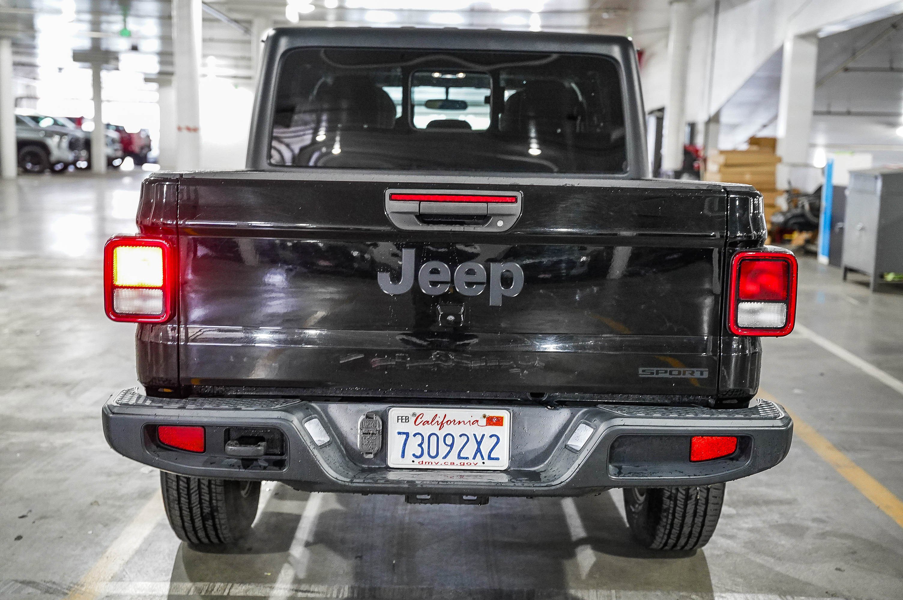 Used 2020 Jeep Gladiator Sport w/ Quick Order Package 24S image 9