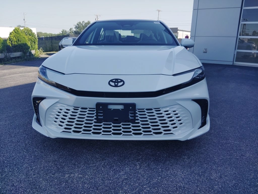 New 2026 Toyota Camry Hybrid AWD/4WD image 14