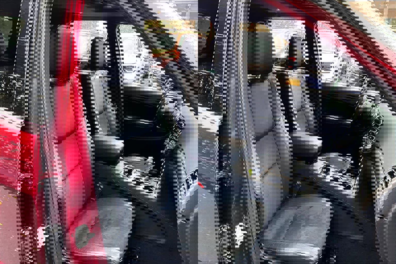 Used 2022 Jeep Grand Cherokee Laredo X image 8