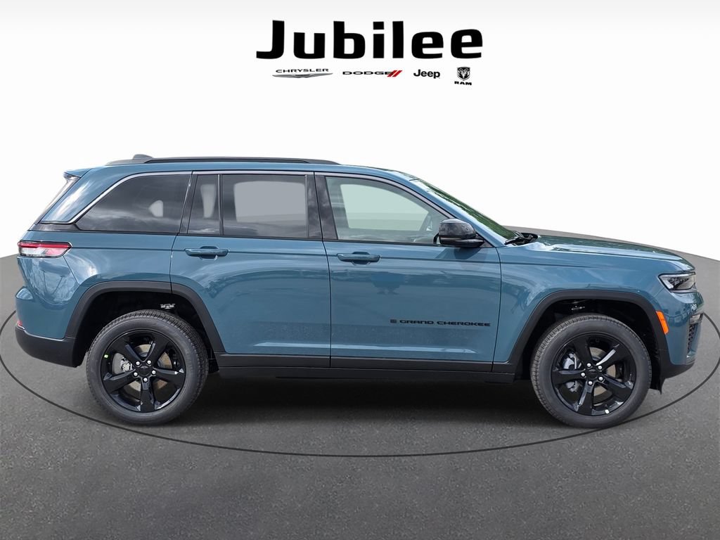 New 2026 Jeep Grand Cherokee Limited w/ Limited Altitude Package RWD image 37