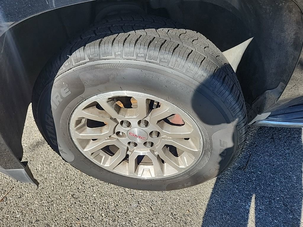 Used 2017 GMC Yukon XL SLT image 9