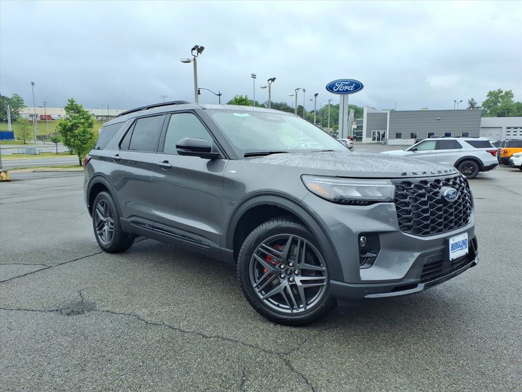 New 2026 Ford Explorer ST-Line w/ ST-Line Street Pack