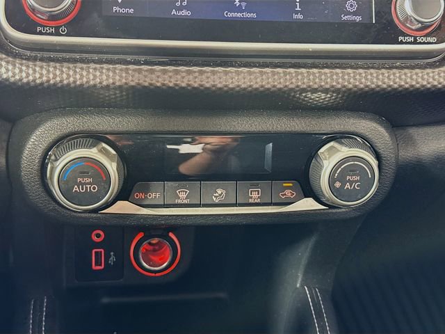 Used 2019 Nissan Kicks SV image 16