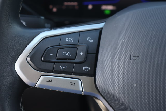 Certified 2023 Volkswagen Taos S FWD image 22