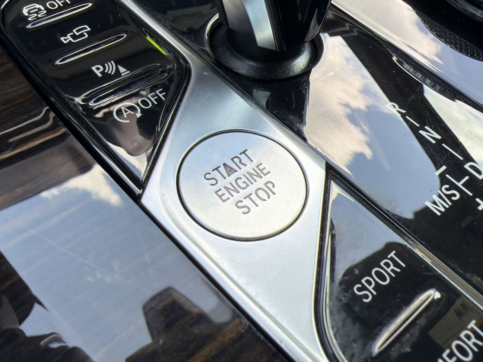 Used 2019 BMW X5 xDrive40i w/ M Sport Package image 20