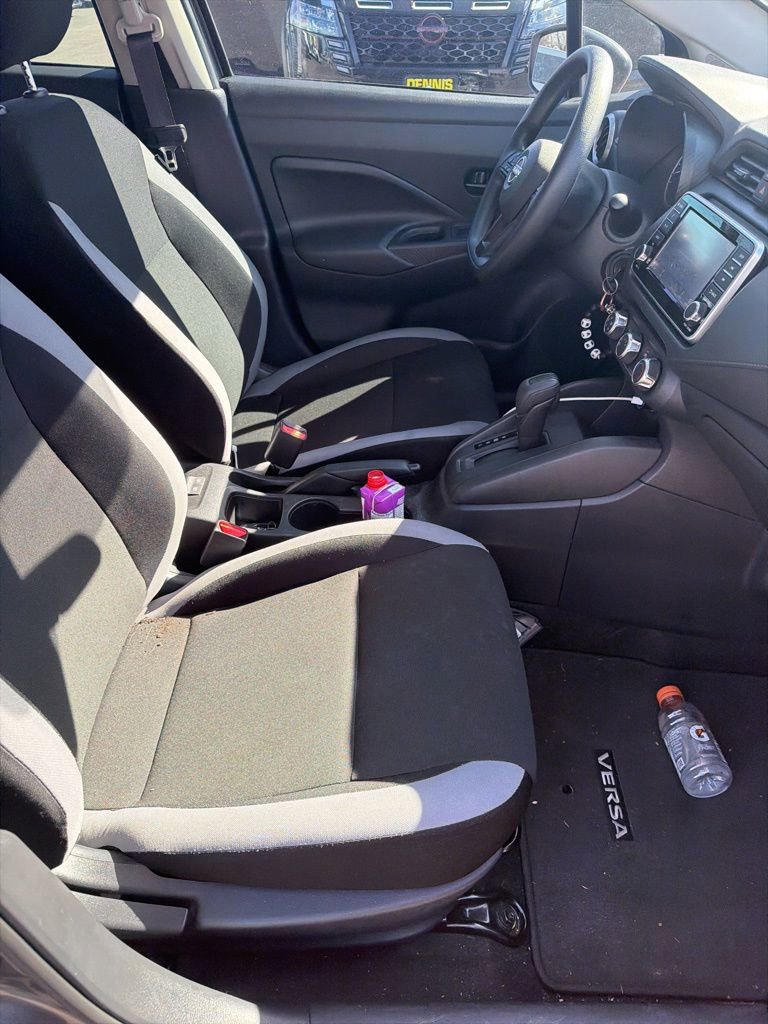 Used 2025 Nissan Versa S w/ Trunk Package FWD image 5
