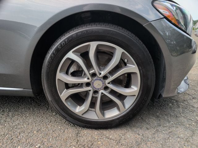 Used 2017 Mercedes-Benz C 300 4MATIC Sedan image 25