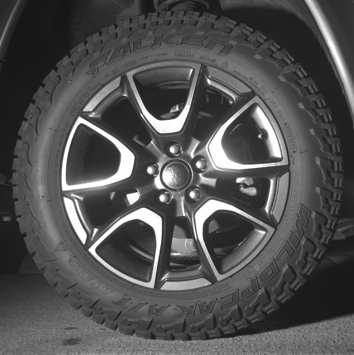 Used 2025 Jeep Compass Trailhawk image 15